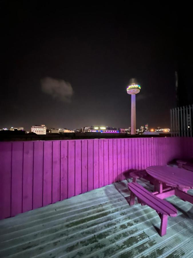 Penthouse Apartment, Sleeps 21 With Terrace Liverpool Exterior foto